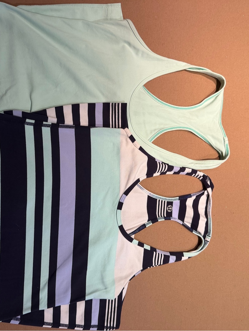 Lululemon women’s tank top bundle of two - Picture 5 of 6